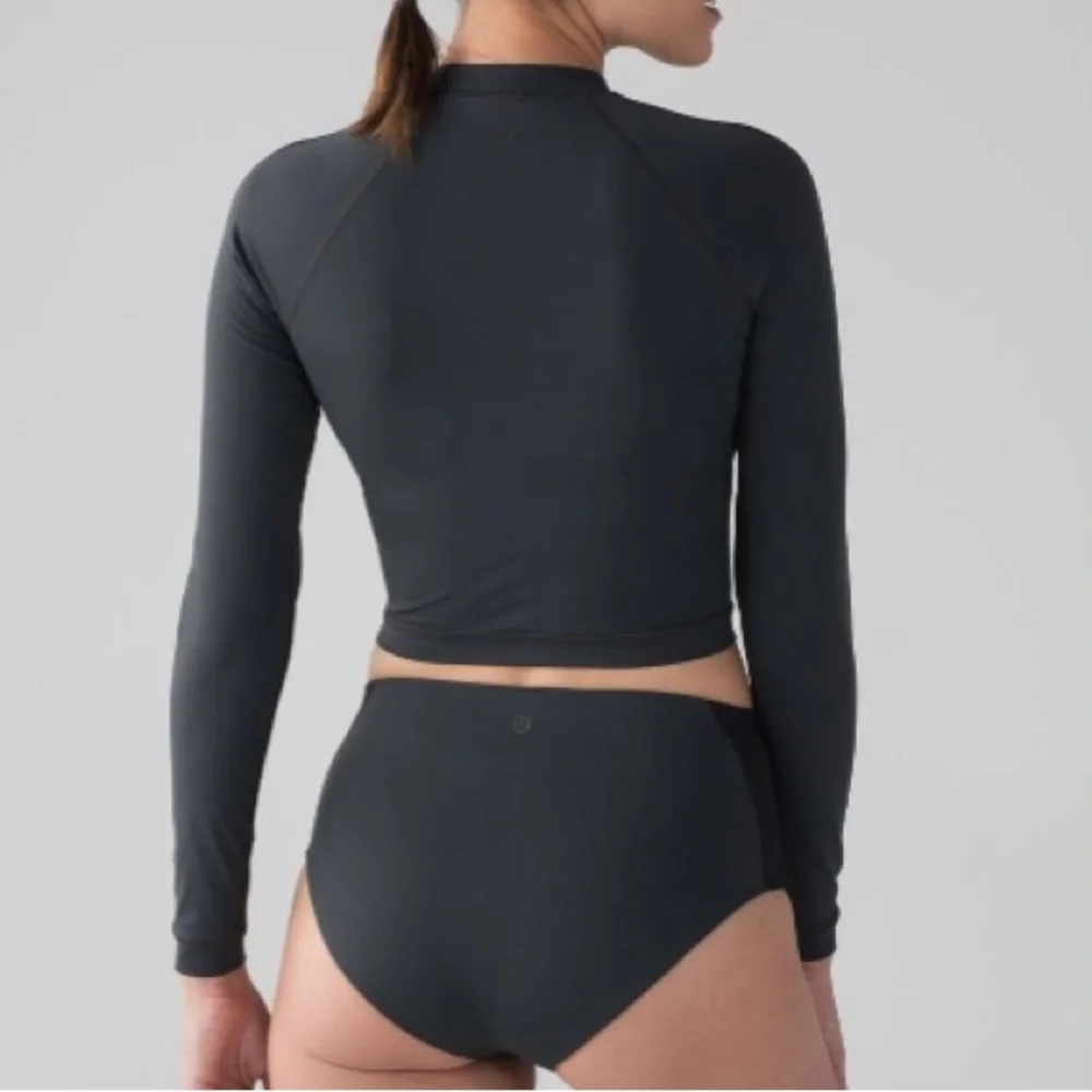 Lululemon Women's Black Sea Courage Rash Guard
Swimwear Long Sleeve - Picture 10 of 13